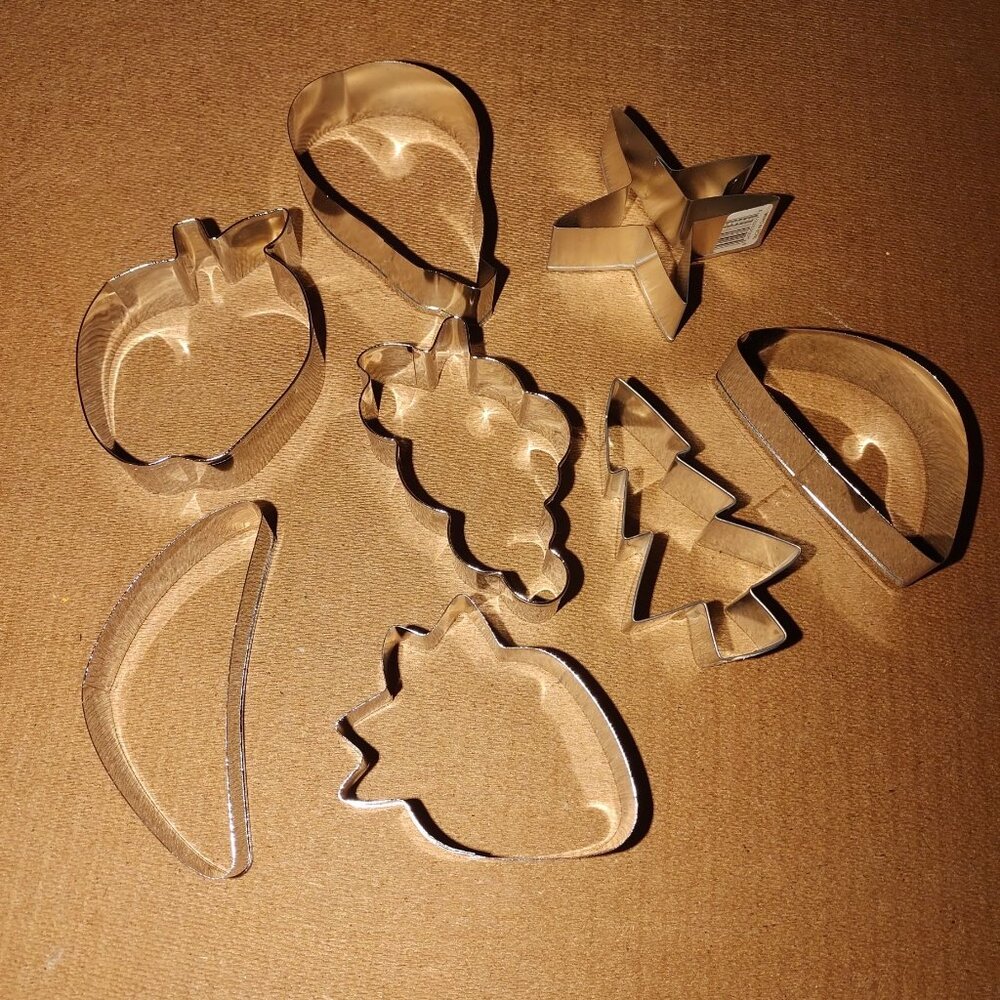 8-Piece Metal Cookie Cutter Set With Fruit & Holiday Shapes For Baking /Crafts - Picture 2 of 2